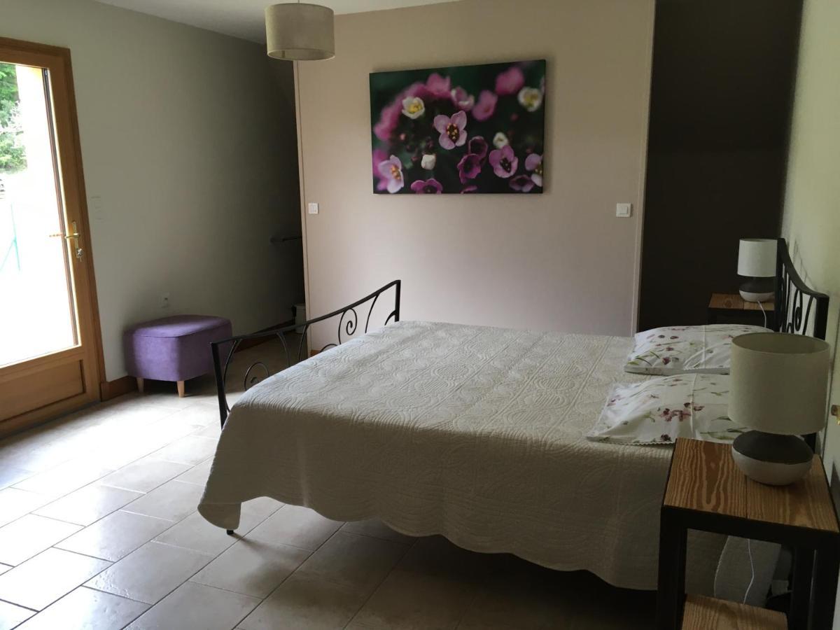 לינה וארוחת בוקר ויטראק Chez Bernadette Et Victor מראה חיצוני תמונה