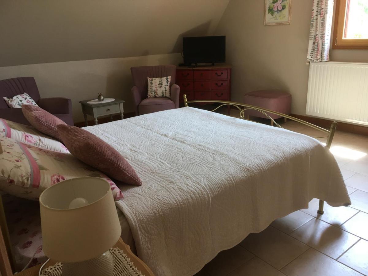 לינה וארוחת בוקר ויטראק Chez Bernadette Et Victor מראה חיצוני תמונה