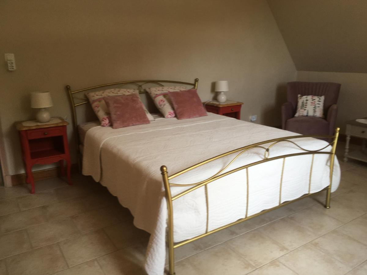 לינה וארוחת בוקר ויטראק Chez Bernadette Et Victor מראה חיצוני תמונה