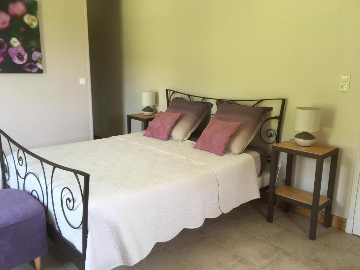 לינה וארוחת בוקר ויטראק Chez Bernadette Et Victor מראה חיצוני תמונה